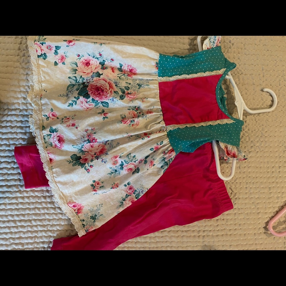 Southern Charm Tunic & Capri Set EUC